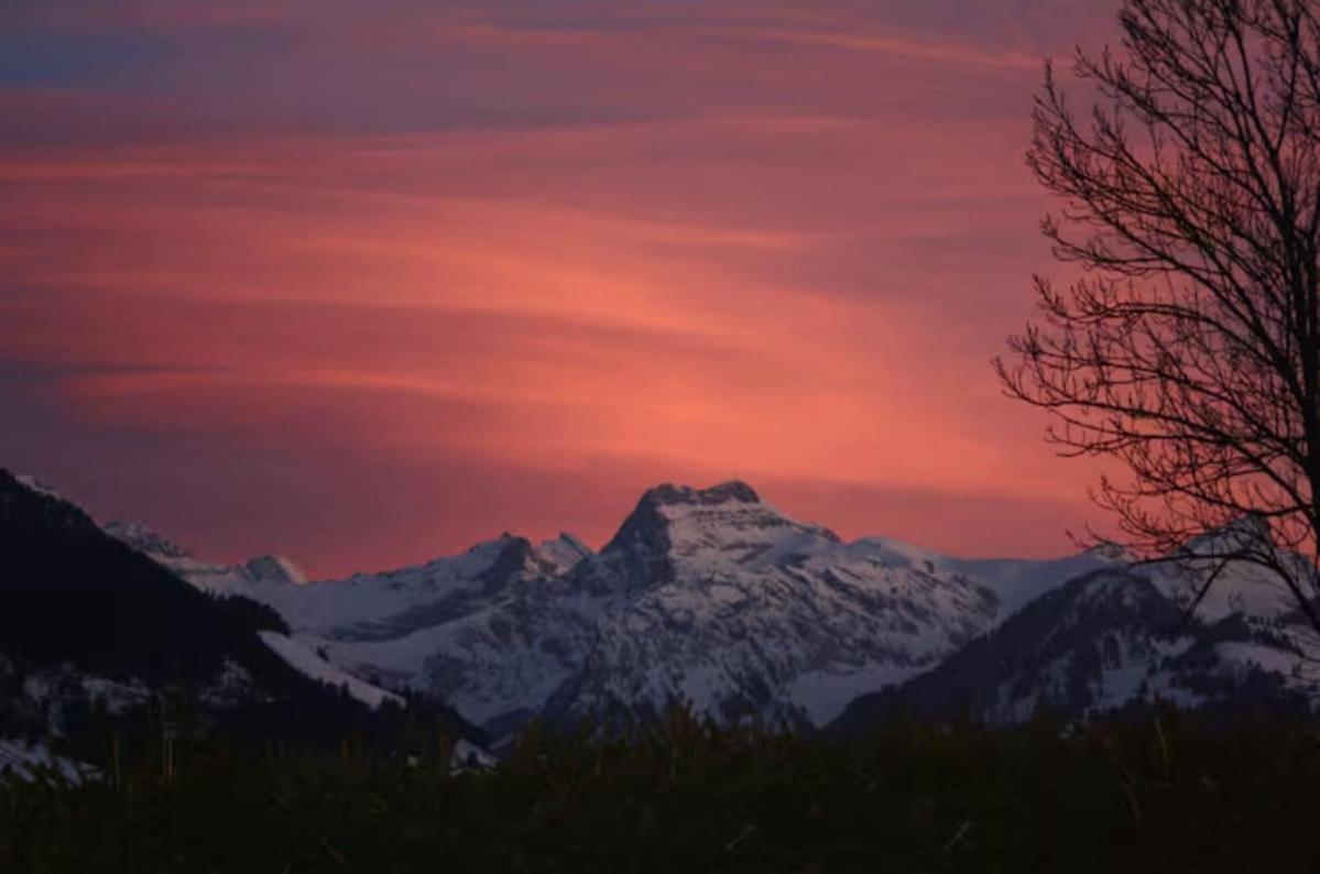 Unterkunft Mit Alpenblick Aeschi Bei Spiez Buitenkant foto