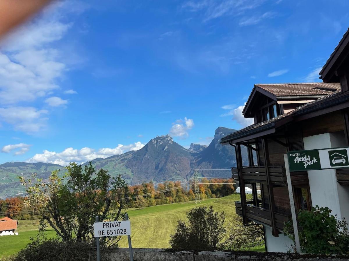 Unterkunft Mit Alpenblick Aeschi Bei Spiez Buitenkant foto