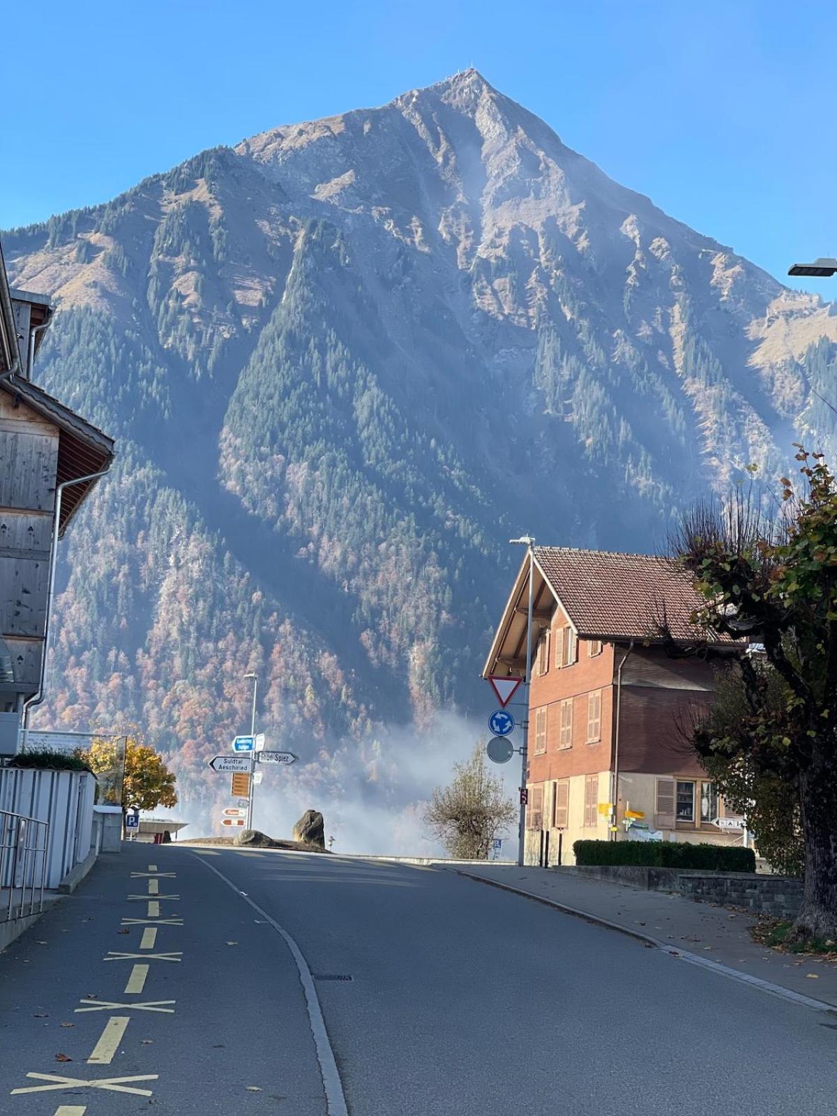 Unterkunft Mit Alpenblick Aeschi Bei Spiez Buitenkant foto